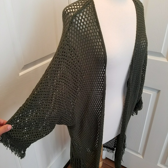 Francesca's Collections Sweaters - Knitted oversized fringe green cardigan